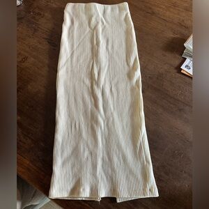 Stillwater classic rib skirt cream 🤍 size s